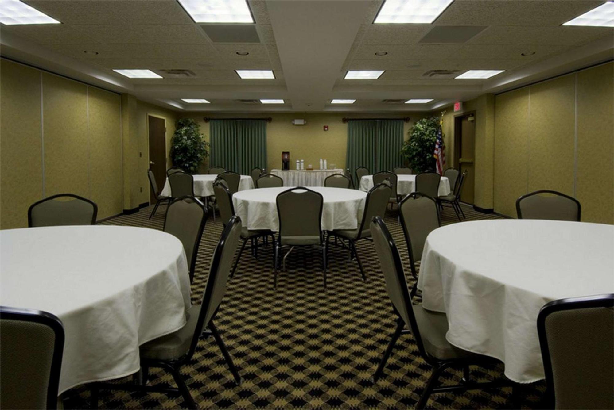 Hampton Inn Marshall Ngoại thất bức ảnh